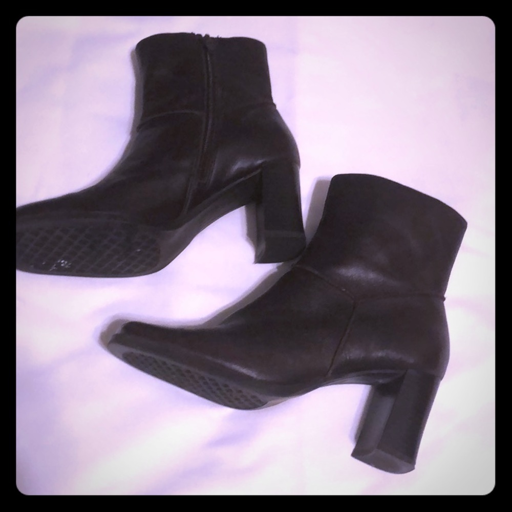 ❤️Hillard & Hanson❤️ Leather boots